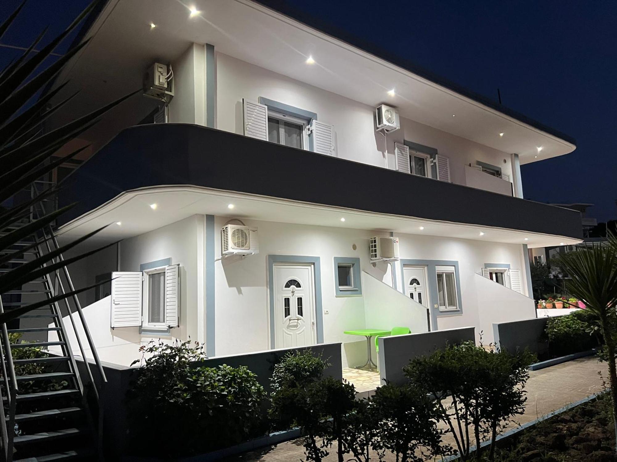 קסאמיל Villa Isufi מראה חיצוני תמונה